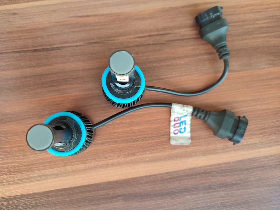 Продавам LED крушки Photon Duo за фарове за мъгла 12 V, 2 бр.