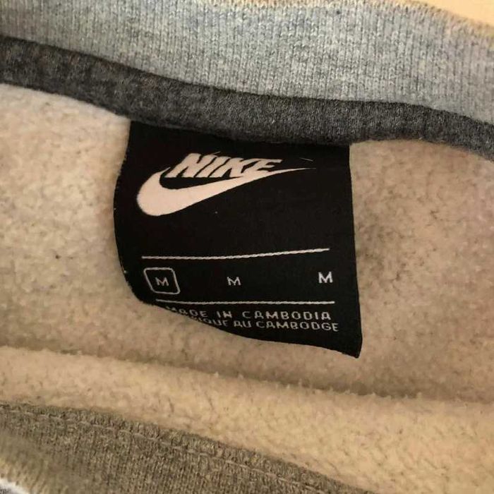 Bluza Nike Air Gri cu Logo Mare – stil Y2K / Streetwear / Trend 2000s