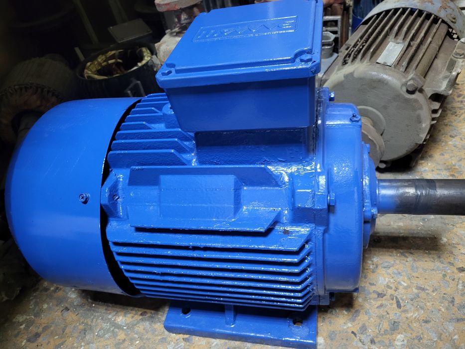Электродвигатель 380в 15кВт 3000об.
Гарантия 6мес 
Адрес г.Караганда у