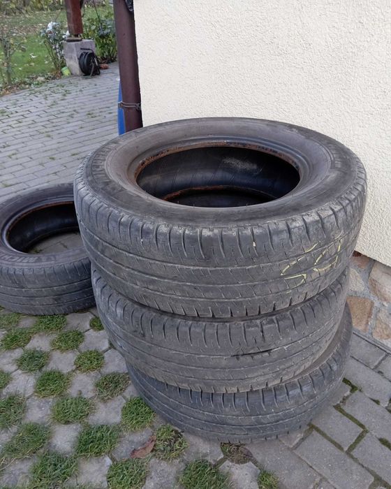 Anvelope vara Michelin Agilis 235/65 R16C 115/113R