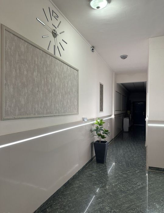 Продава се Двустаен апартамент в София, Малинова долина - 82 кв.м за 2257 €/кв.м - Снимка #11