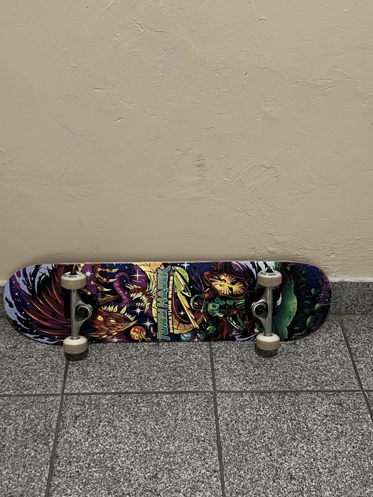 Skateboard