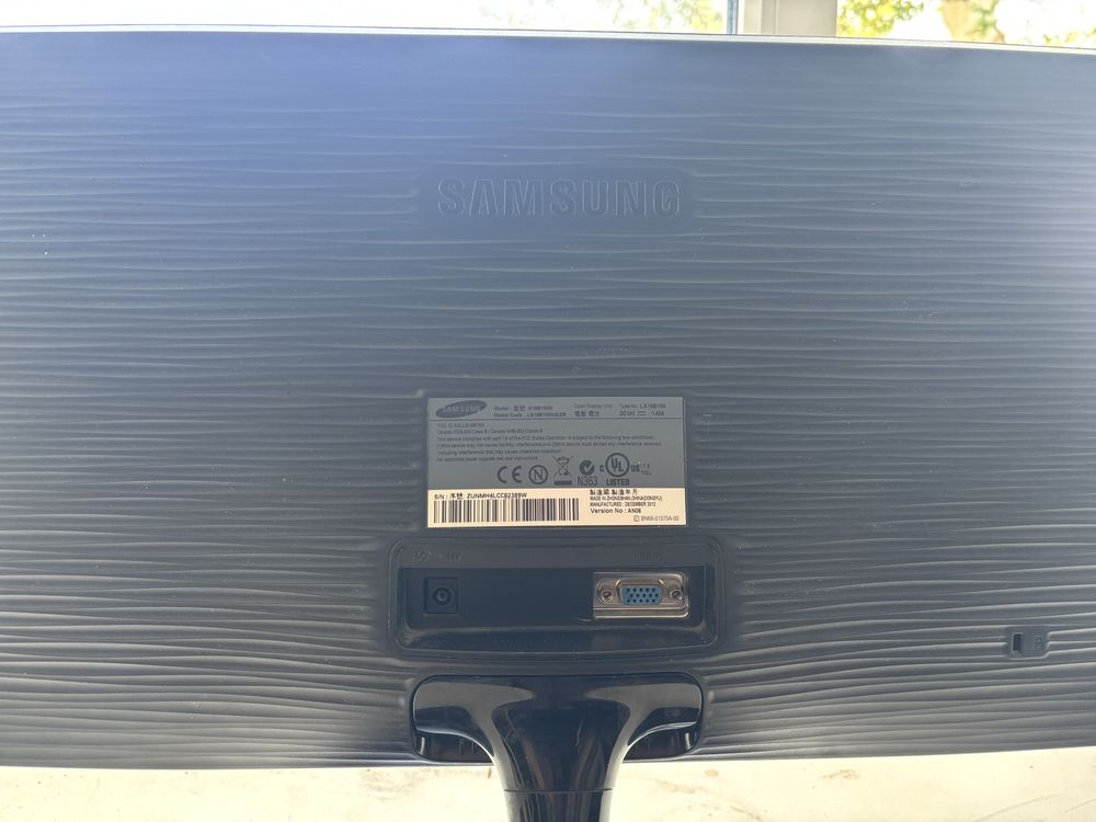 Монитор samsung model S19B150N, без провода