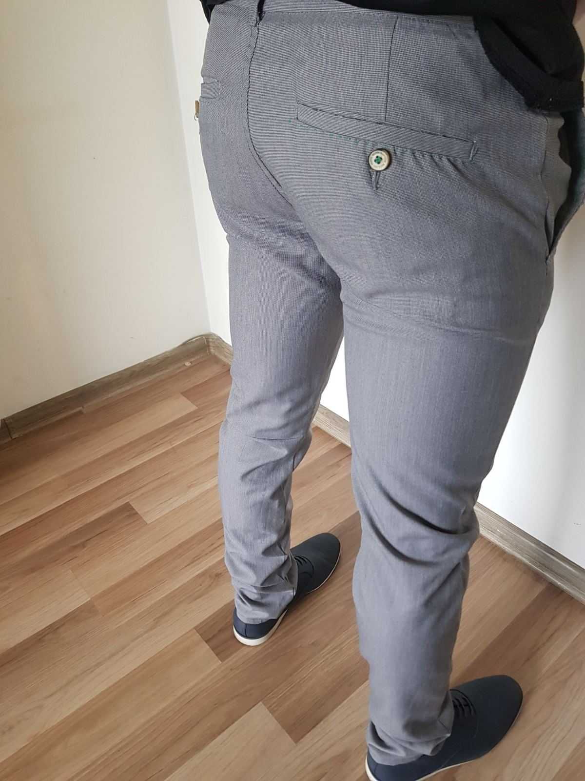 Мъжки панталон на Зара