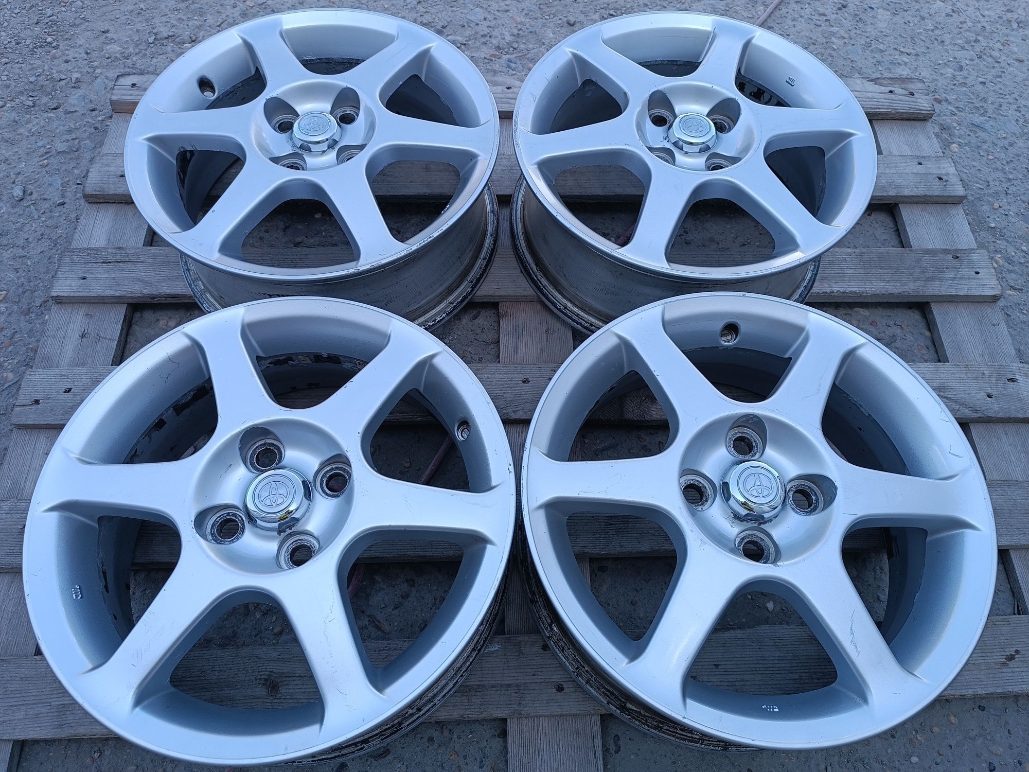 Лети джанти 15ки 4х100 Toyota