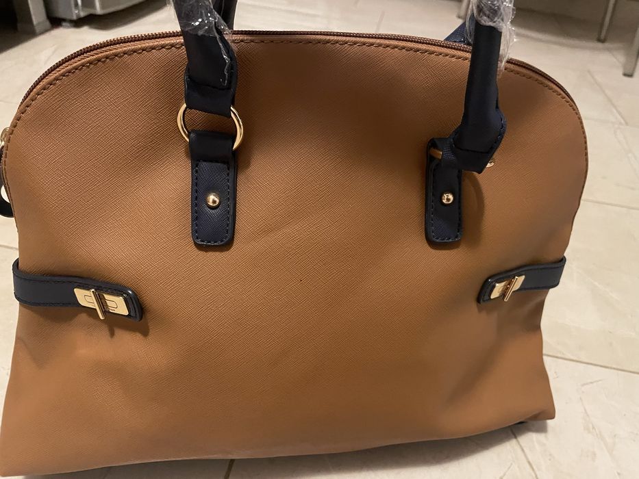 Poseta Tommy Hilfiger - noua, fara eticheta