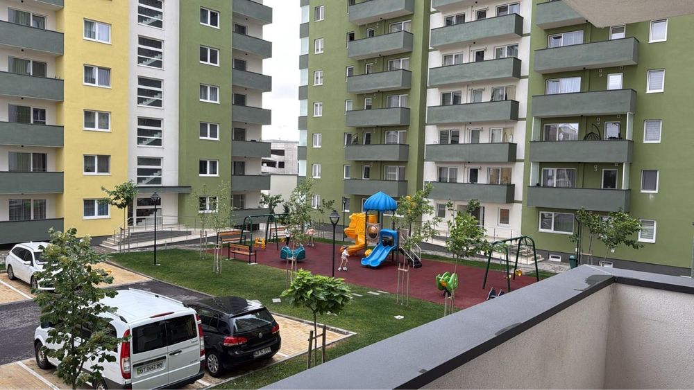 Vand apartament la 2 minute de mall coresi