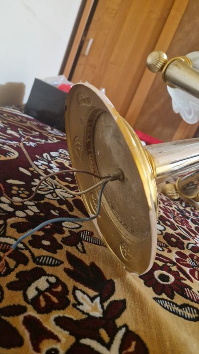 Vand lustra cu 5 becuri