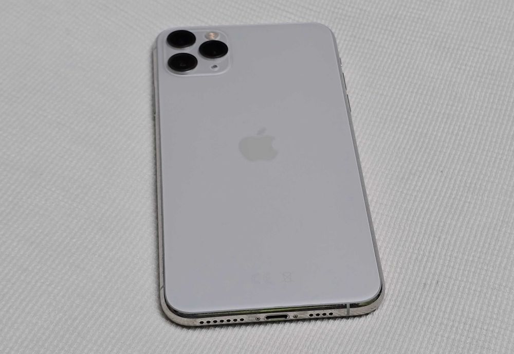 Iphone 11 Pro Max 10/10 Alb!