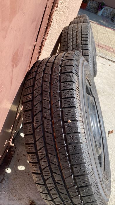 Jante roti cauciucuri 215/70/16 100T de iarna Rav 4 pe 16 de tabla