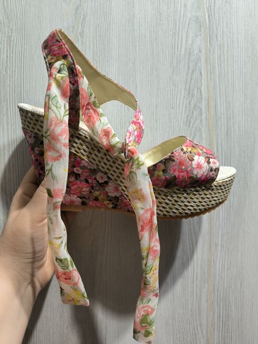 Обувь женская в продаже!