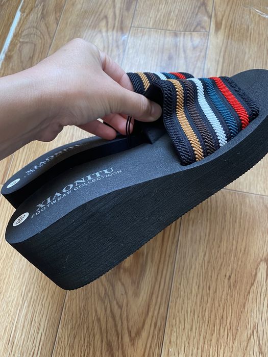 Легкая удобная шлепка