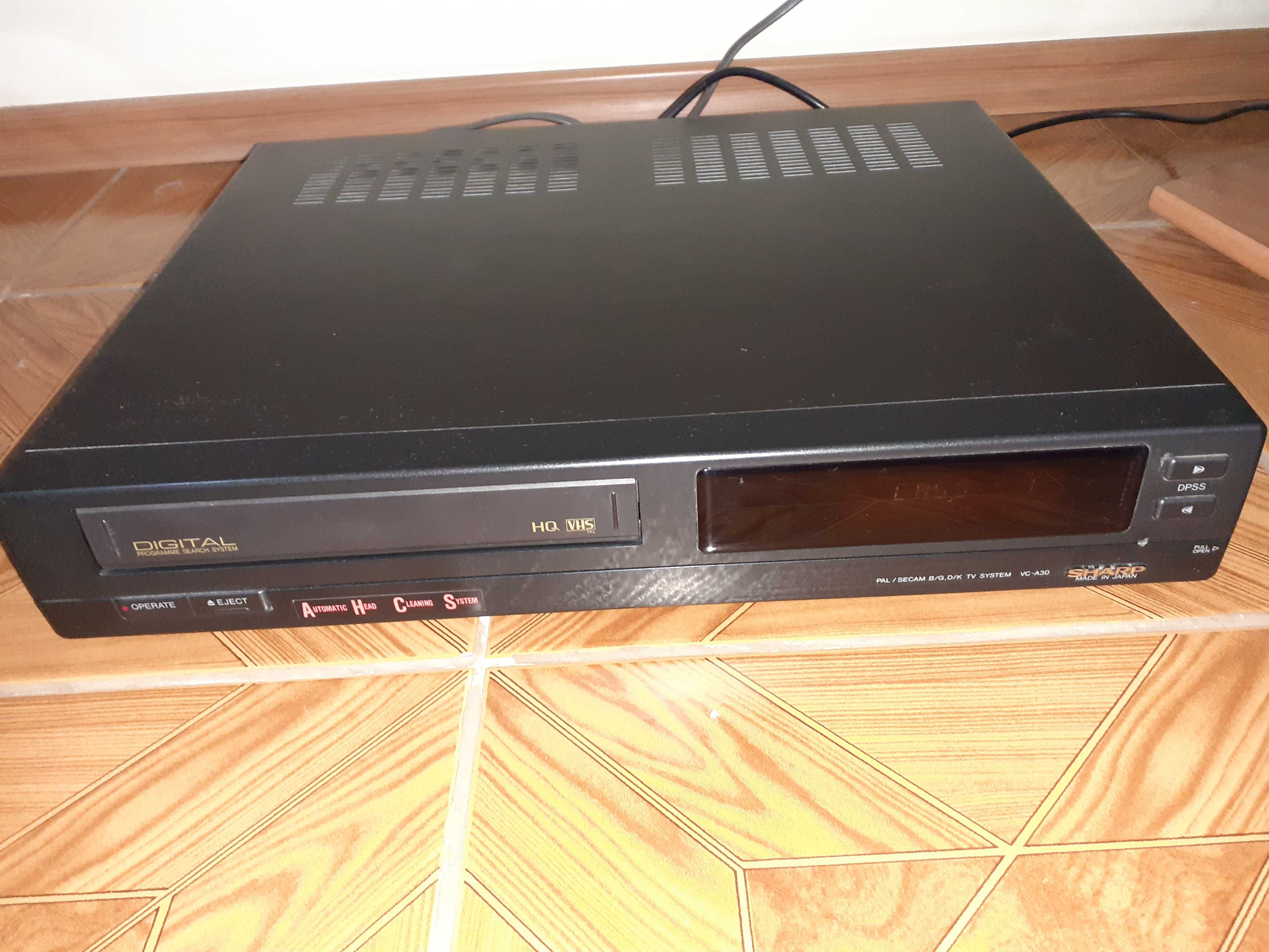 Video recorder VHS SHARP