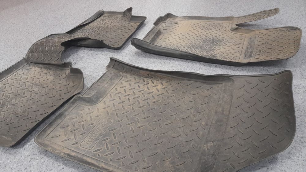 Полики для салона авто БУ