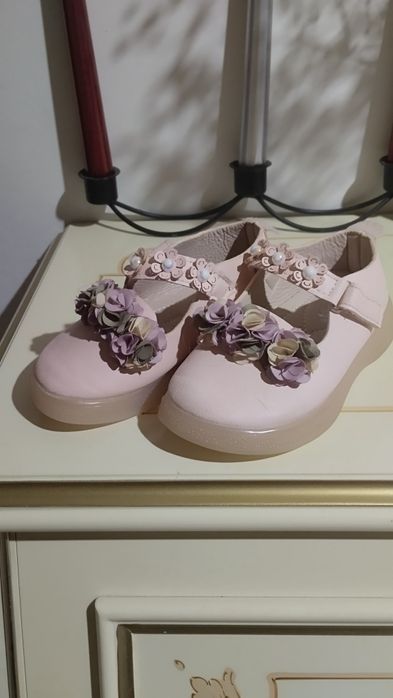 Продам детские сандали,новые