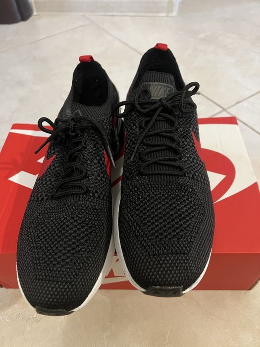 Маратонки NIKE  -