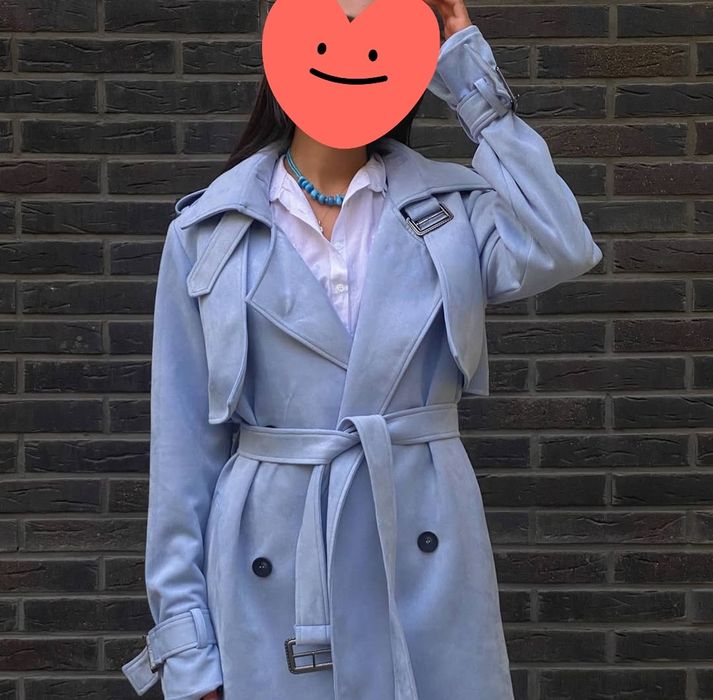 Тренч голубого цвета