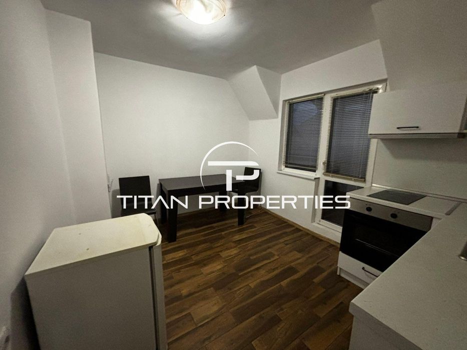 Дава се под наем Тристаен апартамент в Бургас, Възраждане - 65 кв.м за 408 € - Снимка #2