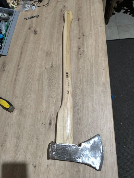 Vand topor crapat lemne