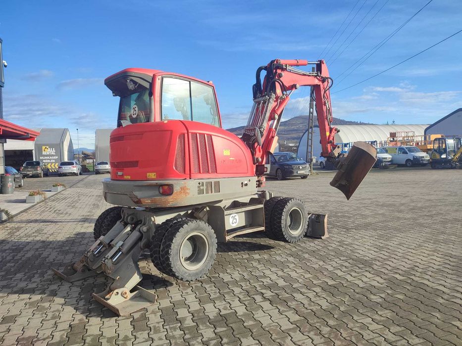 Excavator pe roti Wacker Neuson EW65 cu Powertilt