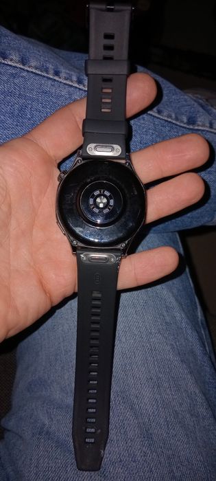 Часовник Huawei watch gt5 нов !