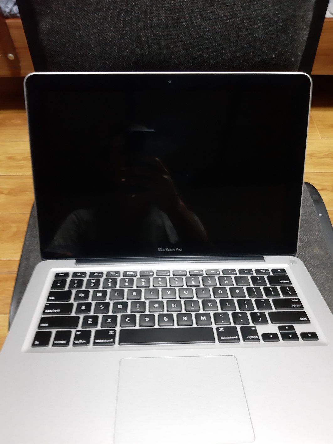 Macbook Pro 2012 сотилади