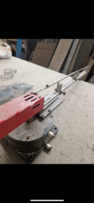 Преса за рязане на обков за ПВЦ дограма - НОВА