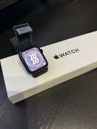 Apple Watch SE(Gen 2)44mm Midnight AluminumGPS,Curea Apple Watch Nike