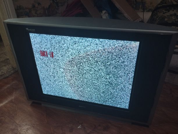 Телевизор старый отличное качество