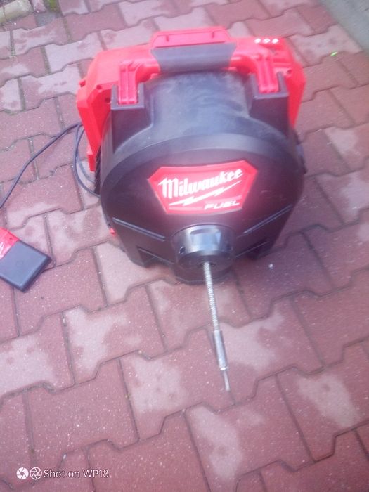 Milwaukee mașină desfundat țevi