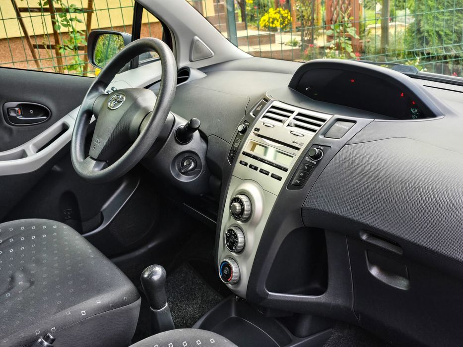 Toyota Yaris 2008 1,3 benzina Euro4 Ff buna recent adusa