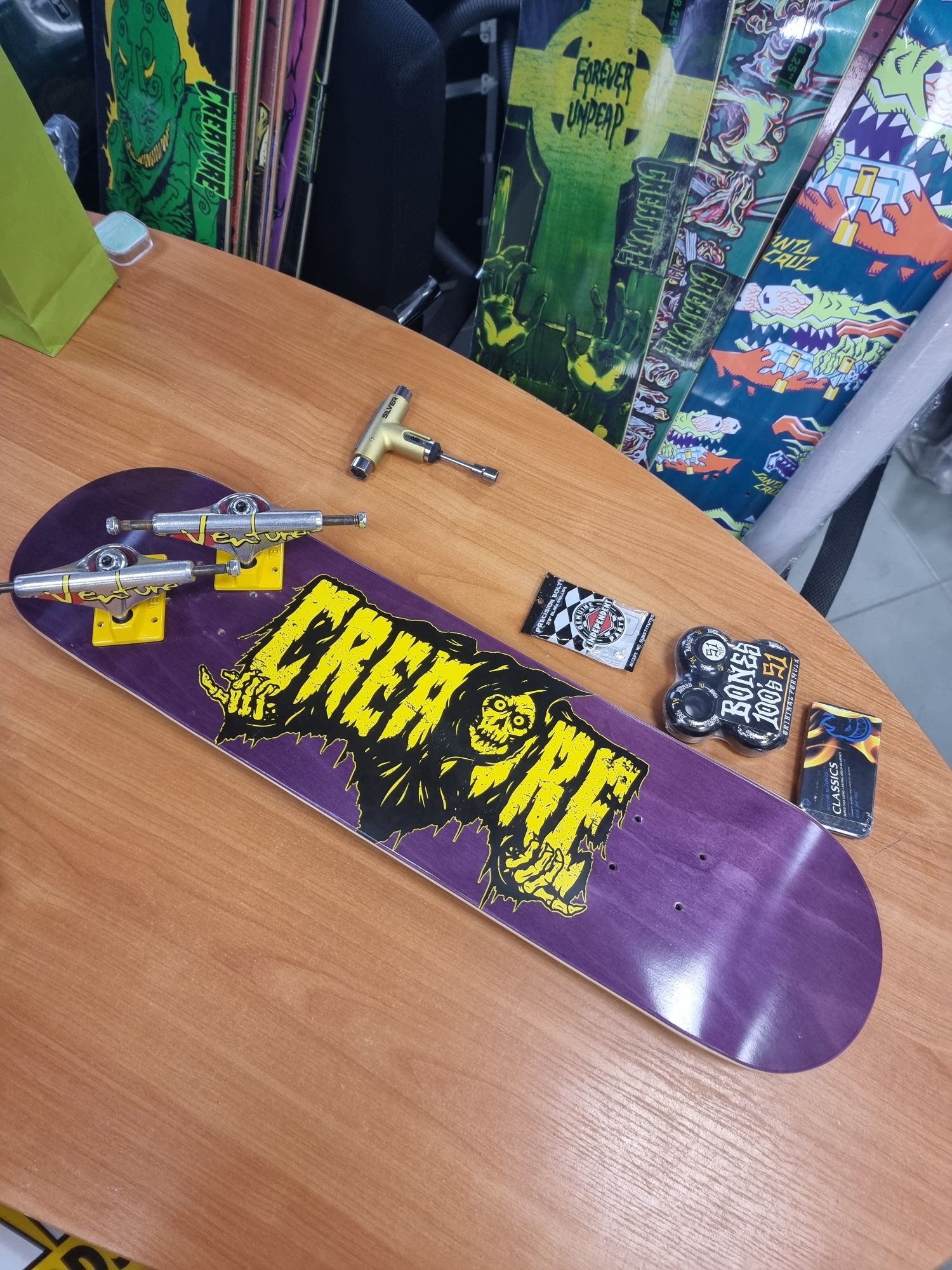 Професионален скейтборд creature 7.75