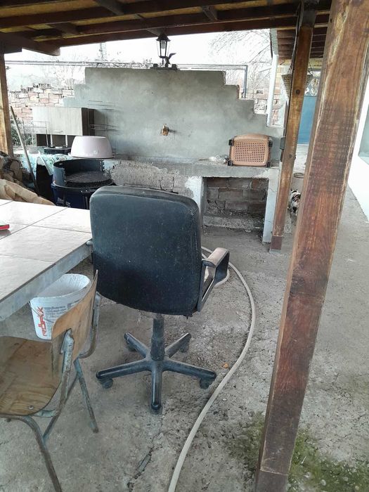 Къща в село Хотница