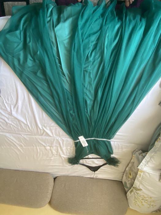 Vând rochie pentru evenimente