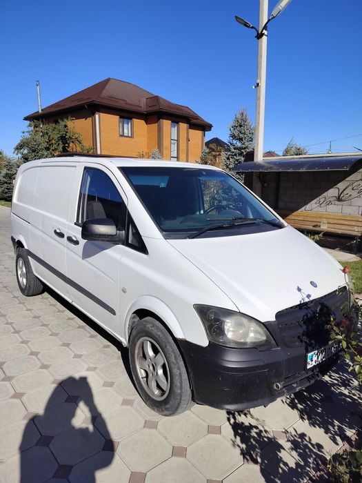 Mercedes Vito 2011 год 2.2 турбо
