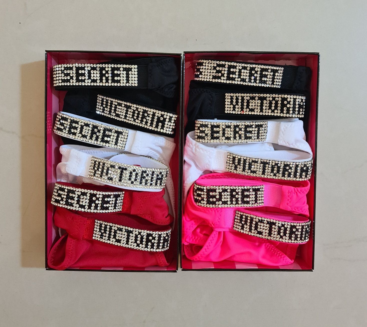 Lenjerie intima Victoria'S Secret cu pietricele