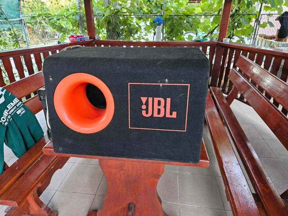 Bass auto JBL CB 300 E