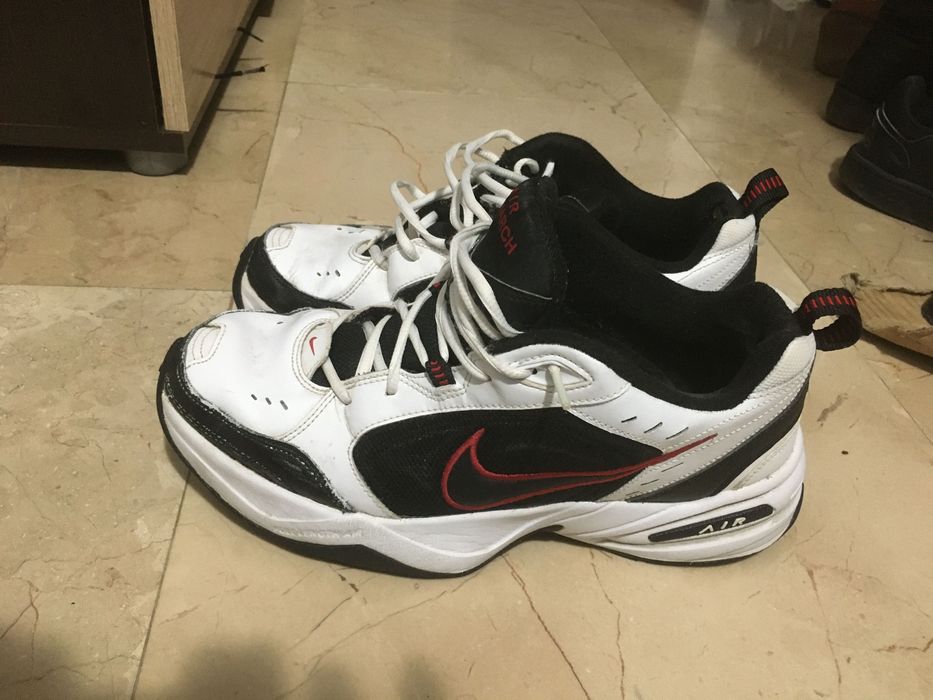 nike air monarch