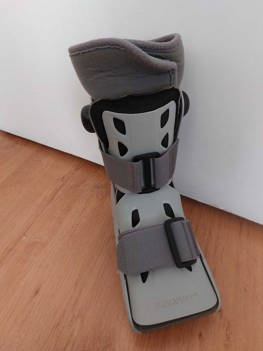 Ортопедичен ботуш за глезен/ стъпало