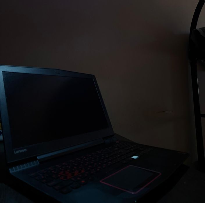 Ноутбук Lenovo y520