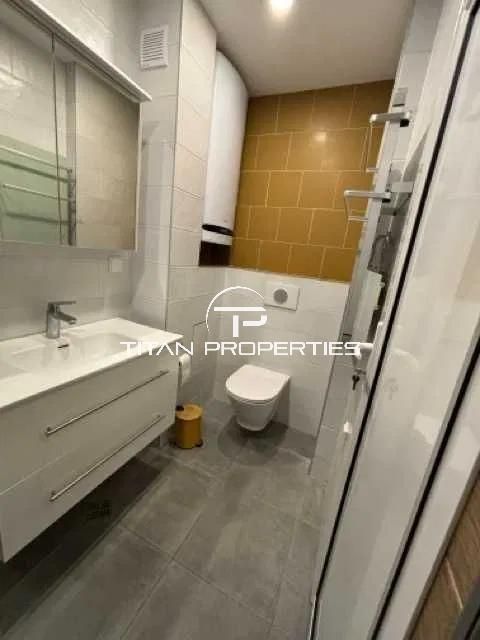 Дава се под наем Тристаен апартамент в Варна, Бриз - 91 кв.м за 825 € - Снимка #12