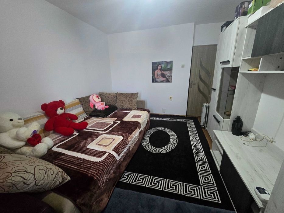 Vand garsoniera în Scornicești