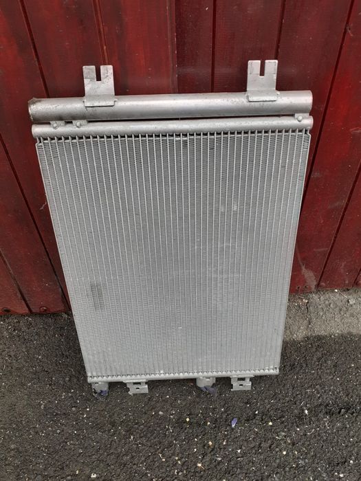 Radiatoare Dacia Logan .