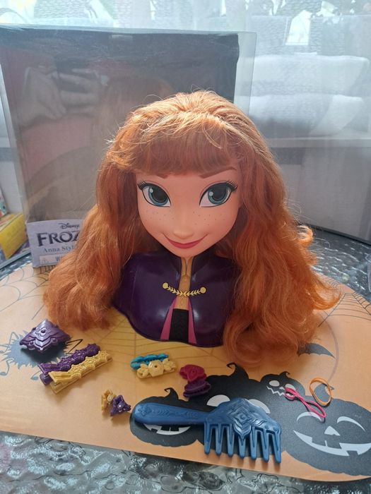 Cap de păpușă pt.coafat Ana Frozen cu accesorii