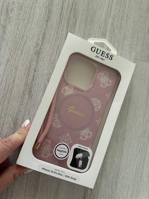 Калъф Guess