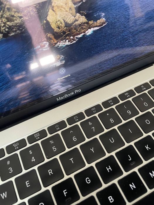 MacBook Pro 13” (2017) — отличное состояние