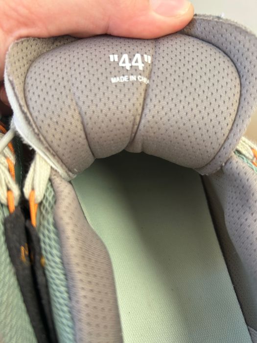 Vând adidasi Off white Odsy