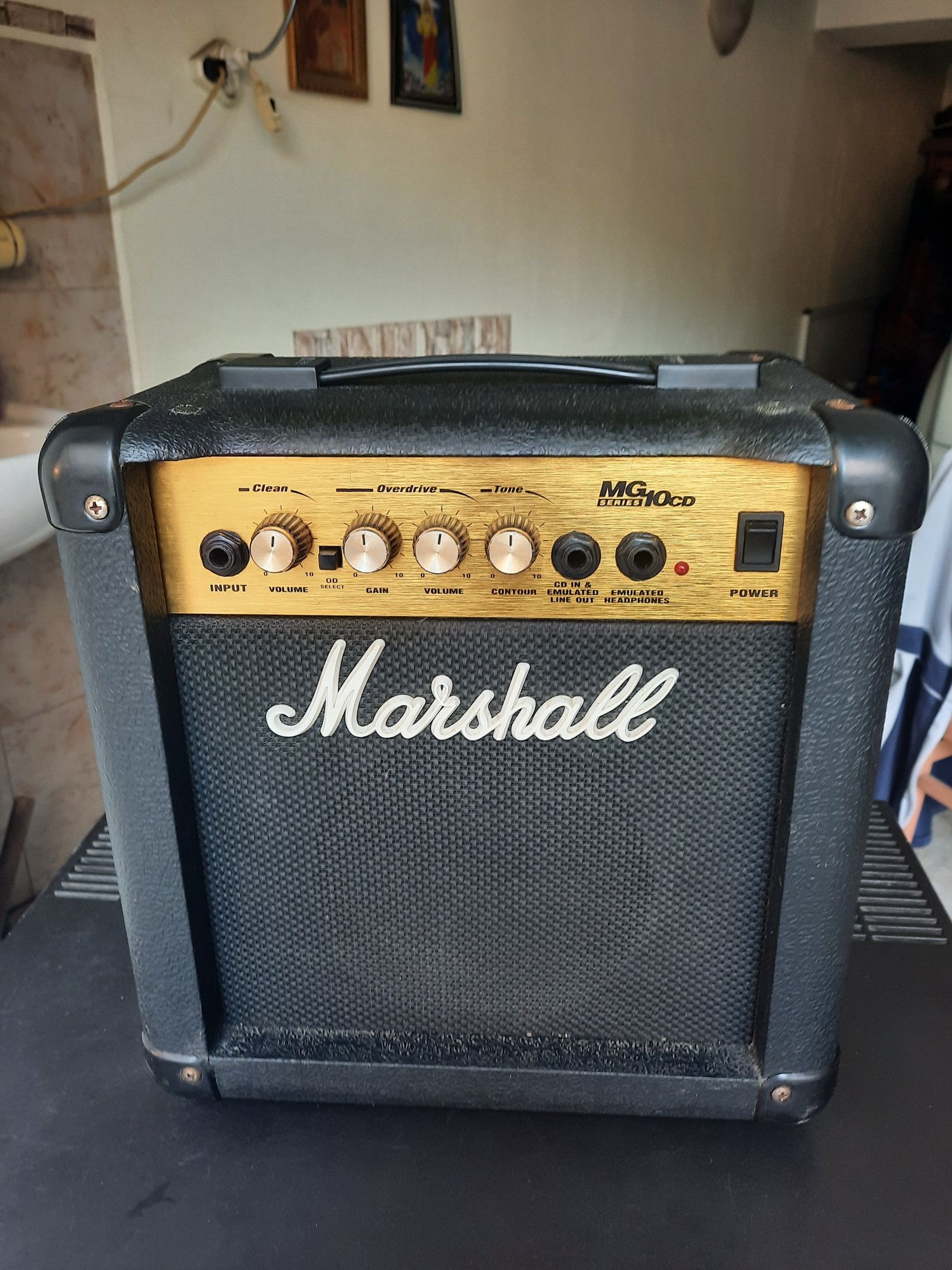 Marshall combo китарно L/O W 8инча