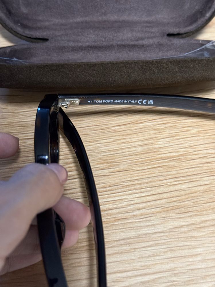 Слънчеви очила TOM FORD FT 1100 01A - Black/Smoke