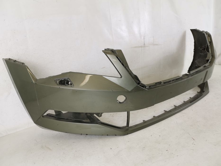 Предна броня Шкода Суперб 3 / Skoda Superb 3 Оригинална